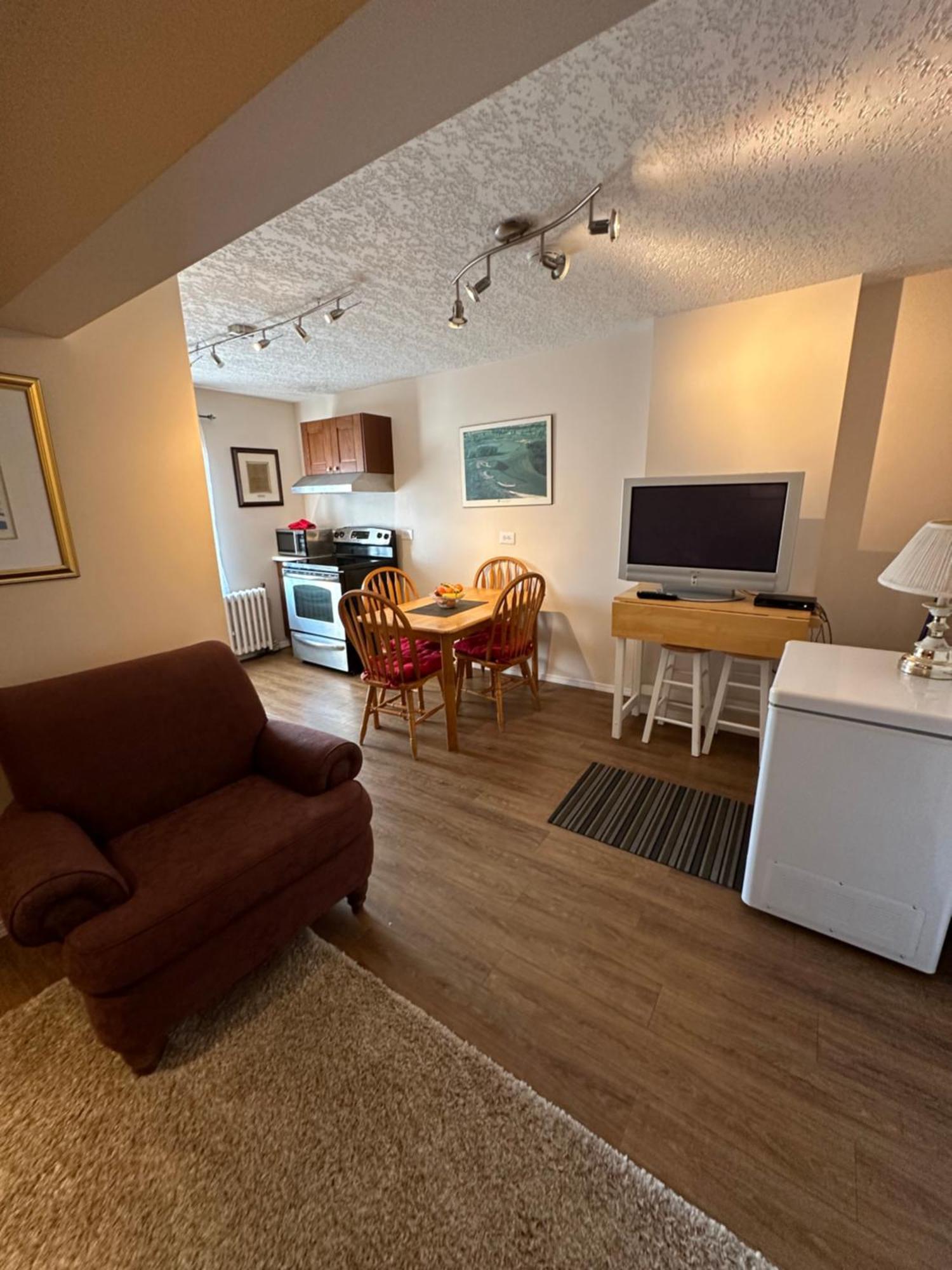 Burns Lake Bed And Breakfast Exterior foto